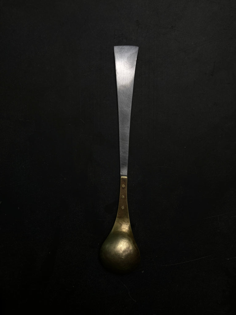 Serving spoon